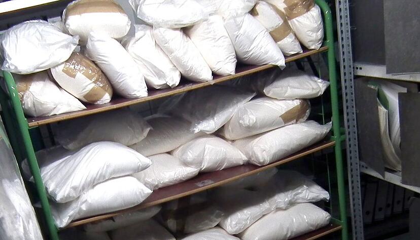 Wegen der Nebenwirkungen - Halluzinationen und Nahtoderfahrungen - kommt Ketamin kaum noch als Narkosemittel zum Einsatz. Wegen der Nebenwirkungen - Halluzinationen und Nahtoderfahrungen - kommt Ketamin kaum noch als Narkosemittel zum Einsatz.