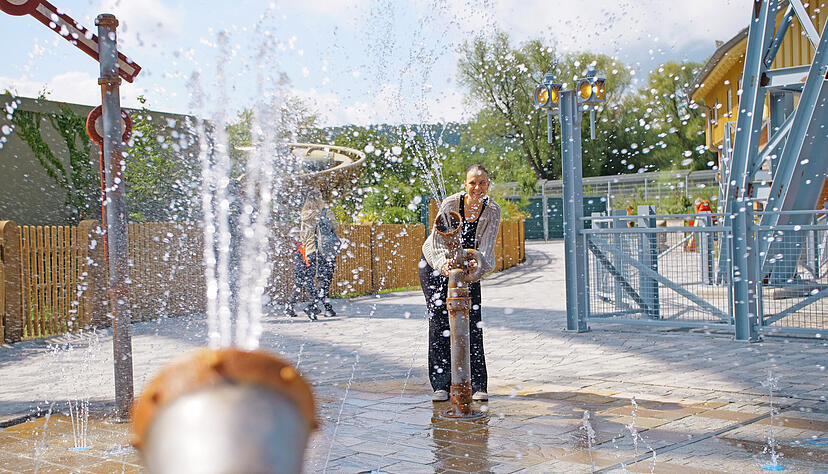 Neu in Tripsdrill: Der Wasserspielplatz "Spritzwerk". Neu in Tripsdrill: Der Wasserspielplatz "Spritzwerk".