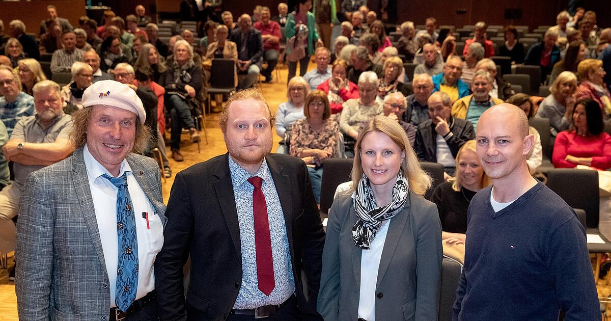 Beim Stimme-Forum zur Bürgermeisterwahl in Lauffen präsentieren sich die Bewerber ...