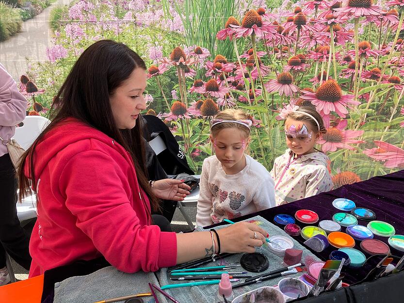 Die &Ouml;hringer Messe vor und in der Kultura ist an allen Tagen gut besucht.