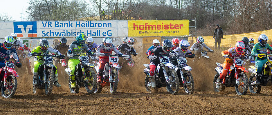 Internationales Winter-Motocross in Frankenbach lockt wieder Topfahrer und viele Fans an