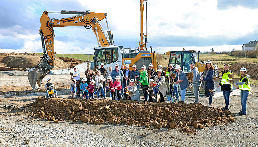 Spatenstich in Schwaigern: Die achtgruppige Kita im Herrengrund ist mit rund 13 Millionen Euro das aktuell gr&ouml;&szlig;te Projekt der Stadt.