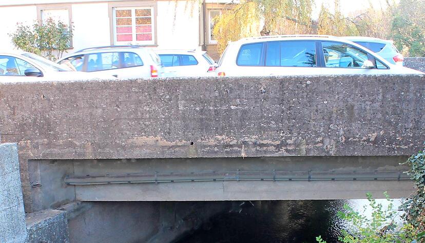 Die Brücke an der Theodor-Heuss-Straße soll erneuert werden.
Foto: Römer