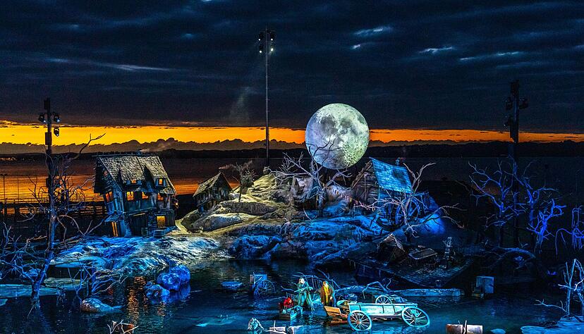 In den vergangenen beiden Jahren wurde auf der Bregenzer Seebühne «Der Freischütz» gegeben. Im kommenden Jahr startet Giuseppe Verdis «La Traviata». In den vergangenen beiden Jahren wurde auf der Bregenzer Seebühne «Der Freischütz» gegeben. Im kommenden Jahr startet Giuseppe Verdis «La Traviata».
