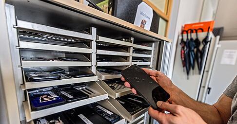 So ist es richtig: Wer eine Fundsache an sich nimmt, muss dem Gesch&auml;digten erm&ouml;glichen, seinen Wertgegenstand zur&uuml;ckzubekommen - zum Beispiel durch Abgabe in einem Fundb&uuml;ro.