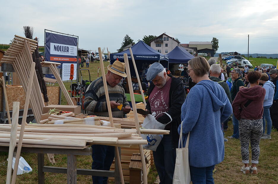 Ob Stickel, Bretter, Kisten oder Rechen - seit über 500 Jahren gibt es beim Holzmarkt in Ilsfeld alles, was aus Holz gemacht ist und vieles mehr.