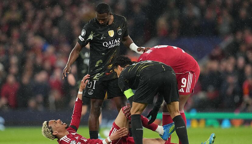 Hugo Ekitiké droht das WM-Aus. Hugo Ekitiké droht das WM-Aus.