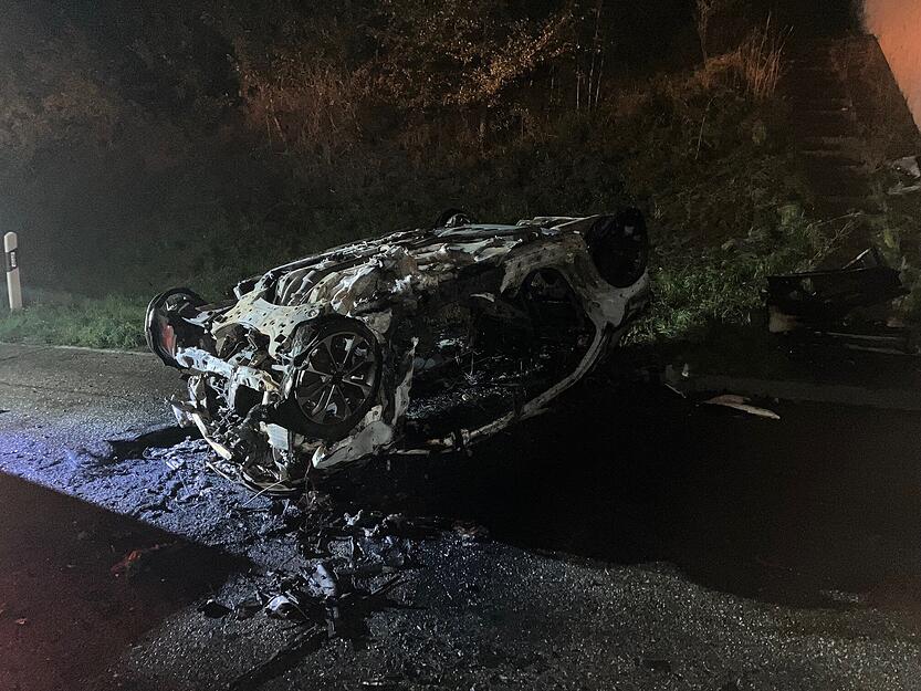 Während des Einsatzes war die Strecke zwischenzeitlich voll gesperrt. Die Feuerwehr Bad Rappenau war mit der Abteilung Süd mit acht Fahrzeugen und 34 Feuerwehrangehörigen am Unfallort. Außerdem ein Notarzt und zwei Rettungswagen.