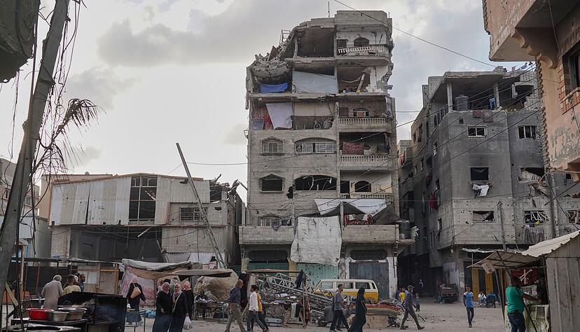 Pal&auml;stinenser in den Stra&szlig;en von Chan Junis.