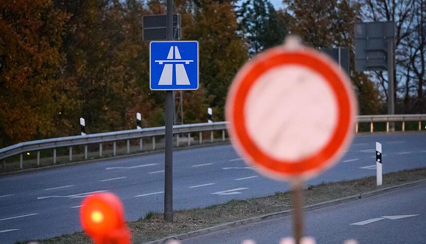 Die A6 an der Anschlussstelle Schwetzingen/Hockenheim wird wegen Bauarbeiten vom 10. bis zum 15. Juli komplett gesperrt. (Symbolbild)