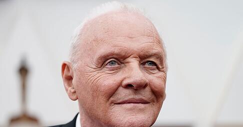 Anthony Hopkins schaute vor 50 Jahren das letzte Mal zu tief ins Glas und wäre danach fast gestorben. (Archivbild) Anthony Hopkins schaute vor 50 Jahren das letzte Mal zu tief ins Glas und wäre danach fast gestorben. (Archivbild)