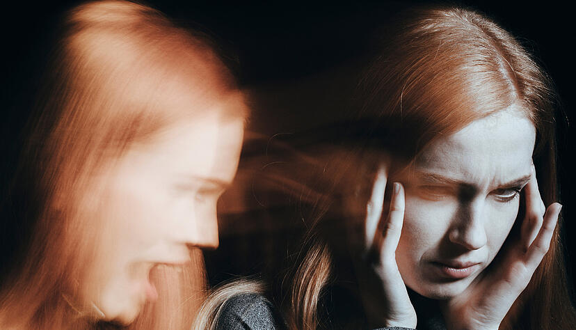 Menschen mit Schizophrenie hören Stimmen und leiden unter Wahnvorstellungen, die für sie völlig real sind.