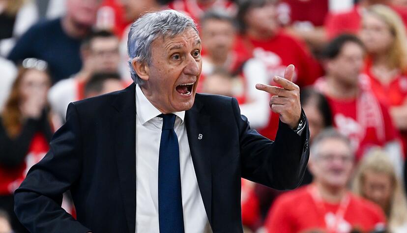 Svetislav Pesic und die Bayern-Basketballer haben das erste Saisonziel verpasst.