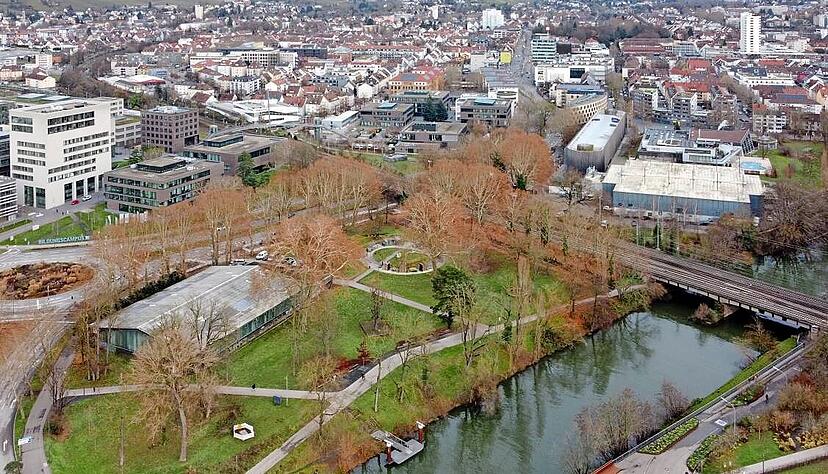 Der Bildungscampus soll an die Innenstadt heranr&uuml;cken, Soleo, Eisstadion und Rollsporthalle  m&uuml;ssen umziehen.