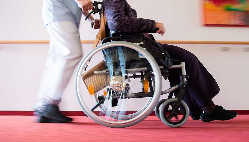 Pflegeheime werden im S&uuml;dwesten k&uuml;nftig weniger h&auml;ufig kontrolliert. (Archivbild)