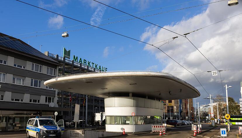 Schweiz will den Einkaufstourismus eindämmen. Schweiz will den Einkaufstourismus eindämmen.