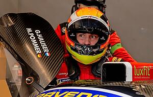 Wohlüberlegt entschied sich Markus Pommer im Frühjahr für ein Engagement beim Team Racing Experience − und machte damit alles richtig. Wohlüberlegt entschied sich Markus Pommer im Frühjahr für ein Engagement beim Team Racing Experience − und machte damit alles richtig.