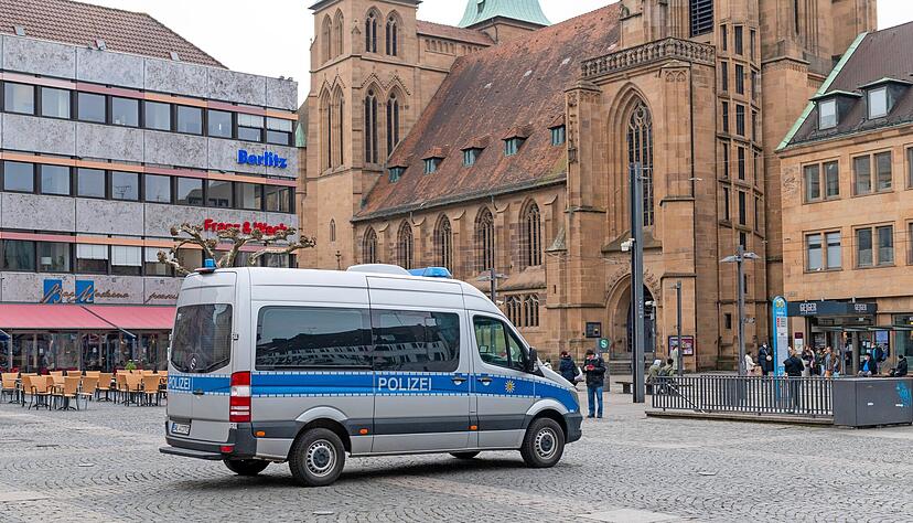 Wegen der anhaltenden Kritik zum Zustand der Innenstadt haben Polizei und Ordnungsdienst der Stadt versprochen, mehr Präsenz zu zeigen.