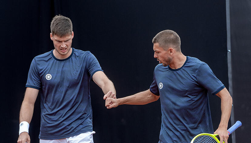 Faust auf Faust: Mark Wallner (links) und Jakob Schnaitter.