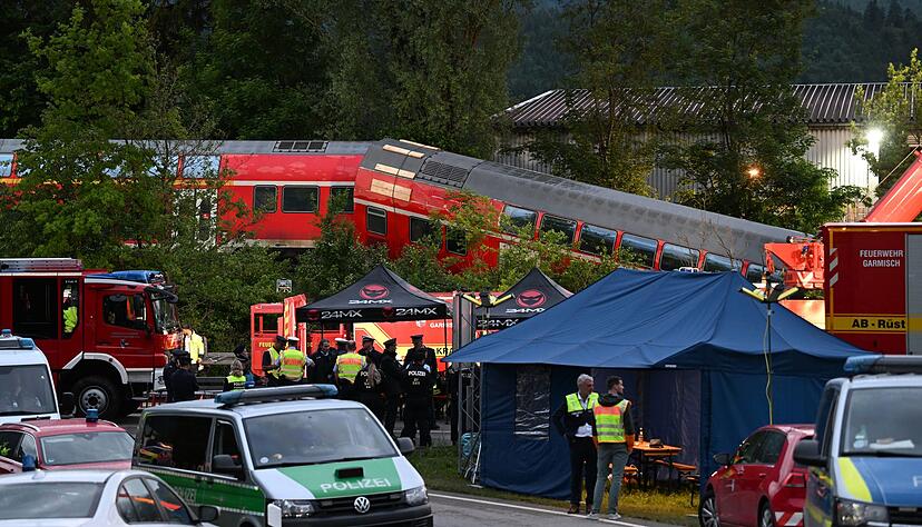 Als der Zug entgleist, sind viele Kinder und Jugendliche an Bord. (Archivbild) Als der Zug entgleist, sind viele Kinder und Jugendliche an Bord. (Archivbild)