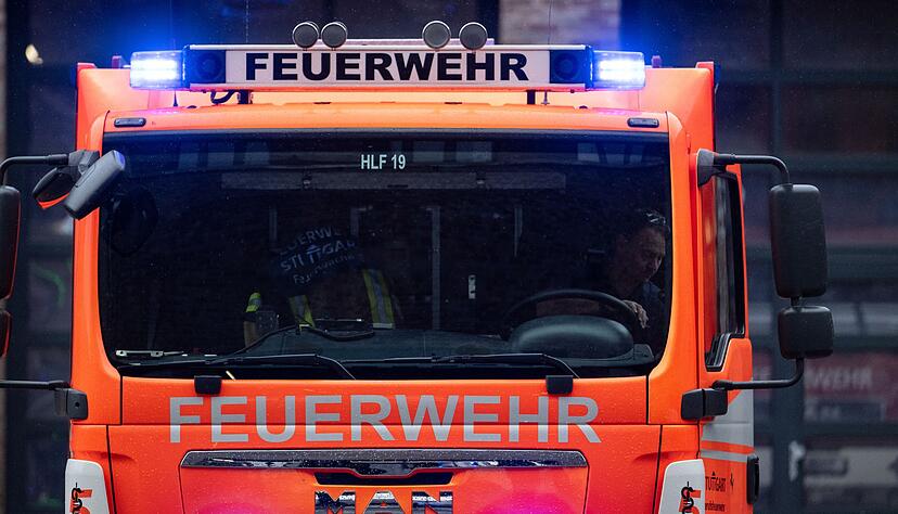 Die Freiwillige Feuerwehr Rottweil war laut Polizei mit 13 Fahrzeugen und 52 Kr&auml;ften im Einsatz. (Symbolbild)