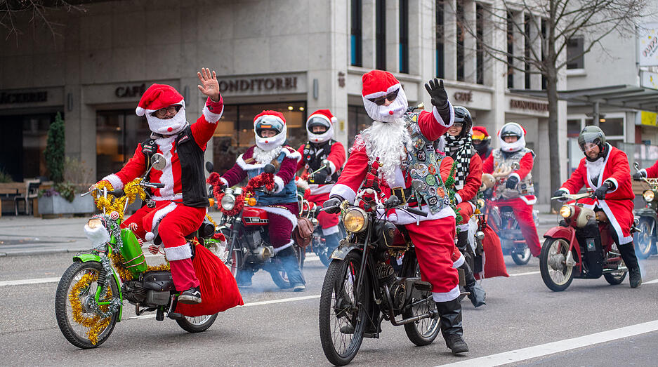Die Aktion verbindet weihnachtlichen Spaß mit einem wichtigen sozialen Anliegen. Die Aktion verbindet weihnachtlichen Spaß mit einem wichtigen sozialen Anliegen.