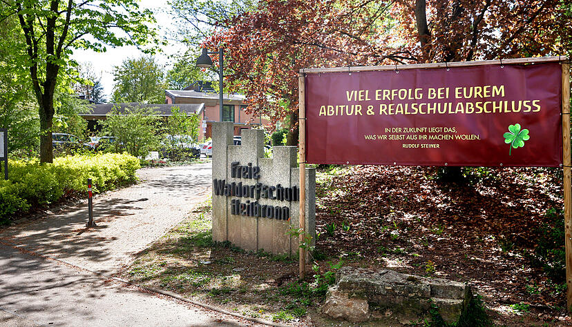 An der Heilbronner Waldorfschule  stehen Gewaltvorw&uuml;rfe gegen eine Erzieherin im Raum. Drei Kinder wurden daraufhin wegen des zerr&uuml;tteten Verh&auml;ltnisses der Schule zu den Eltern rausgeworfen.