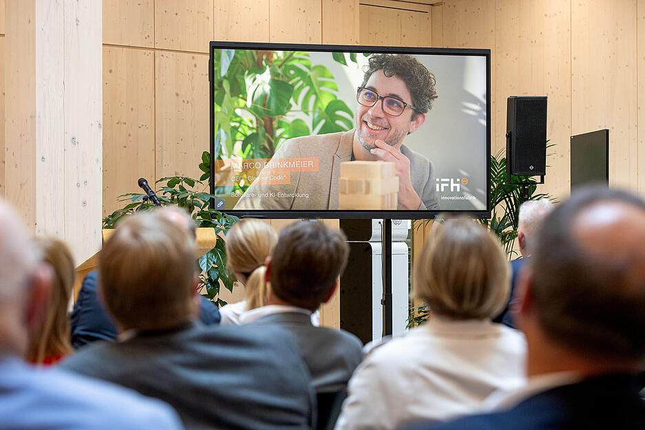 Sowohl die Redner als auch die 100 Gäste der feierlichen Eröffnung am Mittwochmittag zeigten sich begeistert von diesem besonderen Gebäude. 