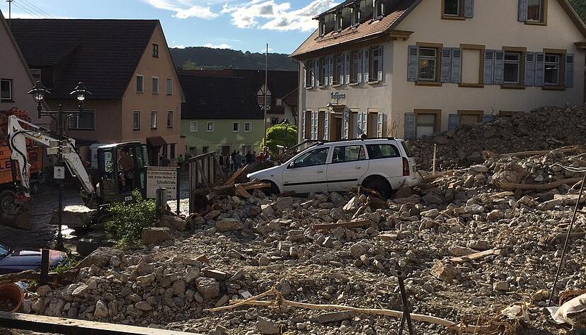 Aufräumarbeiten Braunsbach 31.05.2016