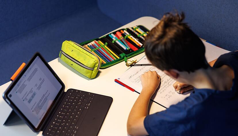 Leistungsdruck: 2025 fühlte sich ein Viertel der Schülerinnen und Schüler in Deutschland psychisch belastet. Leistungsdruck: 2025 fühlte sich ein Viertel der Schülerinnen und Schüler in Deutschland psychisch belastet.