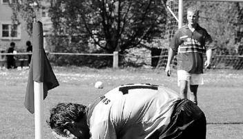 Hei&szlig;e Fu&szlig;ball-Kreisklasse A: Ob Tabellenf&uuml;hrer SV Gemmingen auch im Heimspiel gegen den SV Daisbach ins Schwitzen kommt? (Foto: Klaus Kr&uuml;ger)