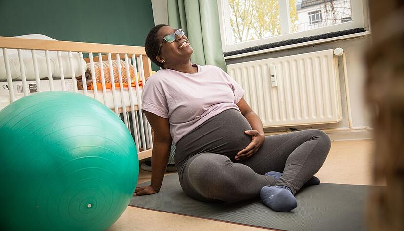 Immer ein guter Wegweiser, auch beim Sport in der Schwangerschaft: das Bauchgefühl. Immer ein guter Wegweiser, auch beim Sport in der Schwangerschaft: das Bauchgefühl.