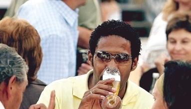 &bdquo;Ich brauchte nichts, um Leistung zu beweisen. Ich sprang schon mit 16 die 2,30 Meter.&ldquo;
          Javier Sotomayor