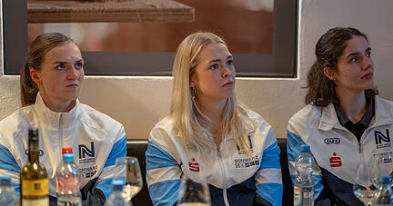 Klarer Blick nach vorne: Alicia Soffel, Kim Hinkelmann und Merle Albers (von links) haben das gemeinsame Ziel Europapokal fest im Blick.
