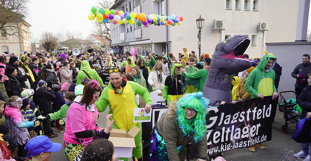 Am Sonntag steht der Kinderumzug der Jagstfelder H&uuml;hnerl&auml;use auf dem Programm.