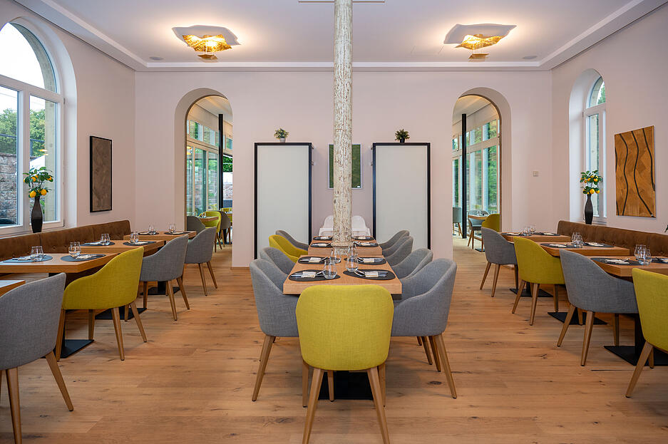 Im alten Bahnhofsgeb&auml;ude Kochendorf (bei der S-Bahn Haltestelle Kochendorf) hat ein Italiener er&ouml;ffnet.  Besondere Location. Restaurantportr&auml;t.