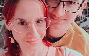 Timea und Vladimir sind beide Anime-Manga-Fans. Timea und Vladimir sind beide Anime-Manga-Fans.