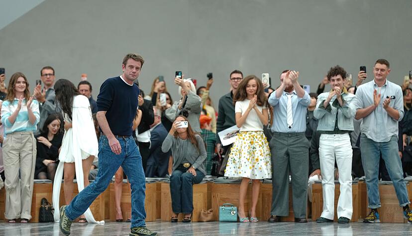 Jonathan Anderson nach der Pr&auml;sentation der Dior Fr&uuml;hjahr/Sommer 2026 Kollektion.