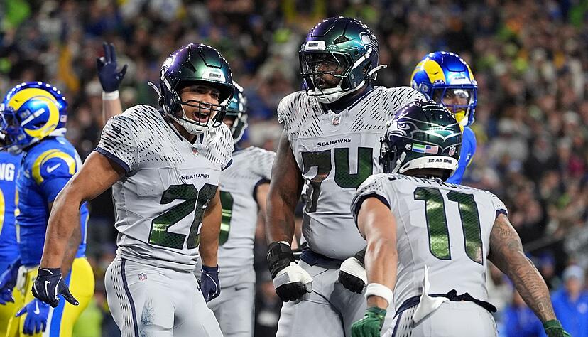 Running Back Charbonnet (links) agierte in der entscheidenden Szene clever.