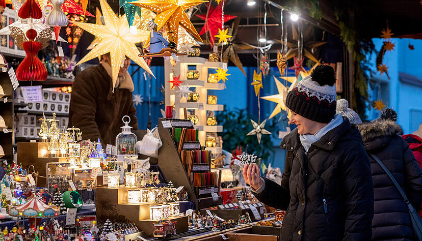 Der Weihnachtsmarkt in Bad Wimpfen ist ein Publikumsliebling. Zur Auswahl stehen beim Festwettbewerb aber auch weitere M&auml;rkte. Foto: Mario Berger