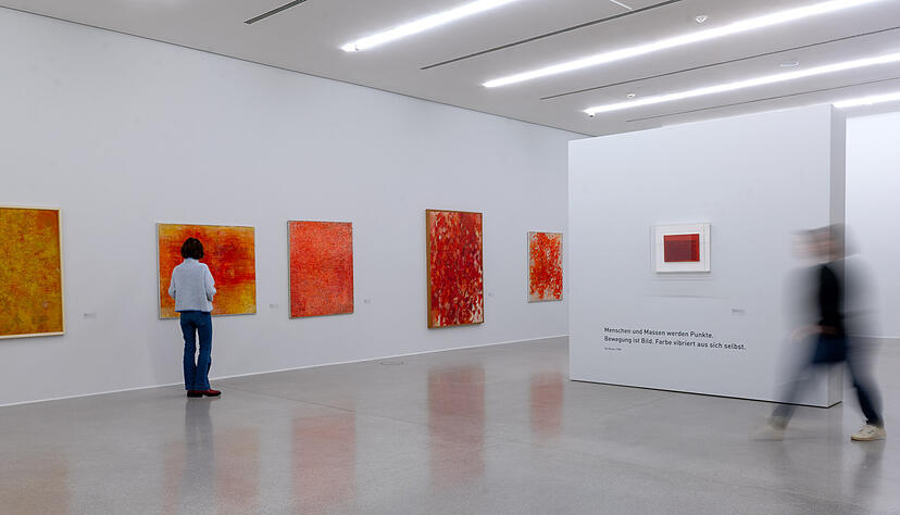 Die vibrierend-pulsierenden Bilder und Farbflächen stehen für den Höhepunkt in Hal Busses Schaffen.