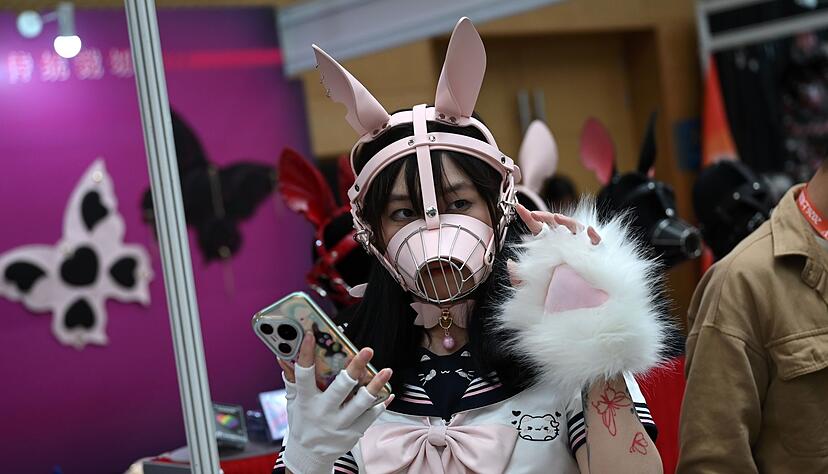 Auch niedliche Masken und Kost&uuml;me waren bei der Messe vertreten.