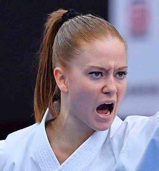 Lena Staiger (24)
Kime Budosport
Noch vor dem Lockdown im März holt sich die 24-jährige Landesmeisterin, die in Obersulm wohnt, bei den deutschen Titelkämpfen die Silbermedaille im Kata Einzel. Der größte private Erfolg der B-Kader-Athletin allerdings: die Hochzeit mit Ehemann Sebastian.