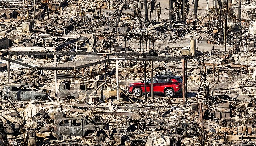 Ganze Straßenzüge wurden verwüstet. Ganze Straßenzüge wurden verwüstet.