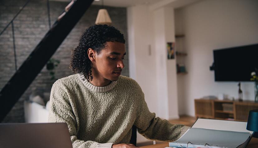 Pflicht oder nicht? Wer eine Steuererklärung abgeben muss, dem bleibt noch bis zum 2. September dafür Zeit.