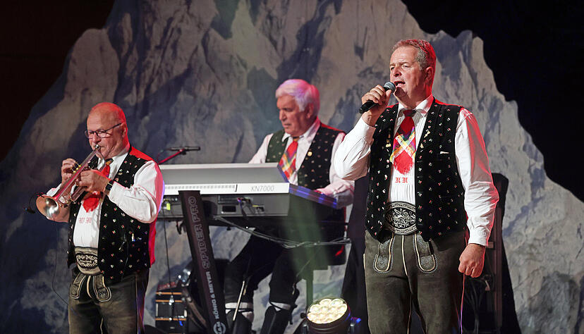 Die Kastelruther Spatzen waren schon &ouml;fters in Heilbronn. 2024 traten die Volksmusiker aus S&uuml;dtirol letztmals in der Harmonie auf vor 1200 Fans.