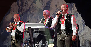 Die Kastelruther Spatzen waren schon &ouml;fters in Heilbronn. 2024 traten die Volksmusiker aus S&uuml;dtirol letztmals in der Harmonie auf vor 1200 Fans.