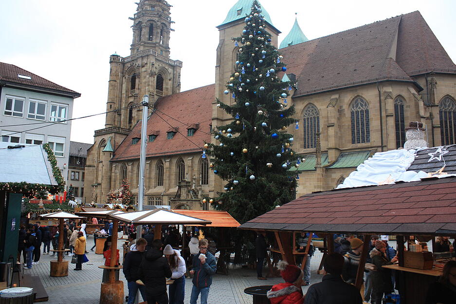 Der Käthchen Weihnachtsmarkt hat die Türen geöffnet.
