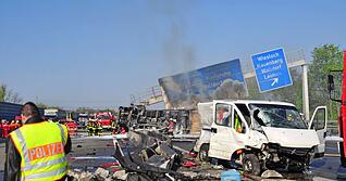 Unfälle wie auf diesem Themenbild haben oft gravierende Auswirkungen. Das Leben der Beteiligten gerät mitunter völlig aus den Fugen.
Foto: pb press/stock.adobe.com Unfälle wie auf diesem Themenbild haben oft gravierende Auswirkungen. Das Leben der Beteiligten gerät mitunter völlig aus den Fugen.
Foto: pb press/stock.adobe.com