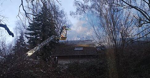 In einem Einfamilienhaus in Kirchardt ist am Mittwoch ein Brand ausgebrochen.